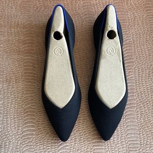 Rothys Black Point 7